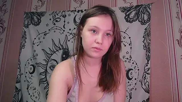 Snapshot of Thighswithspikes chatting on November 7, 2025, 6:13 am Thighswithspikes online show from November 7, 2025, 6:13 am