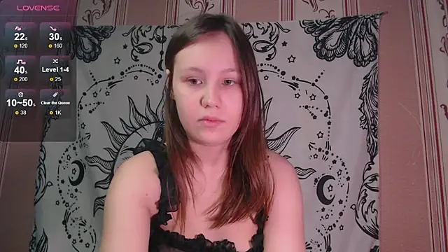 Snapshot of Thighswithspikes chatting on November 21, 2025, 10:14 am Thighswithspikes online show from November 21, 2025, 10:14 am