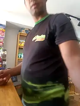 elnegro707070 online show from November 1, 2025, 12:51 pm