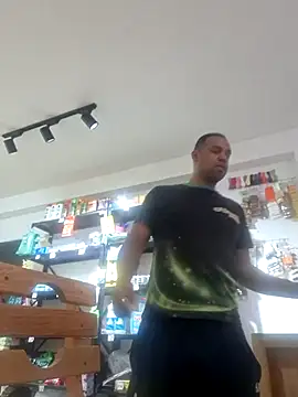 elnegro707070 online show from February 4, 2026, 11:16 am