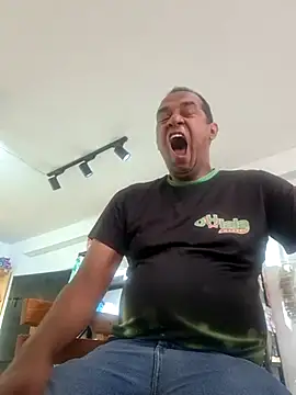 elnegro707070 online show from March 17, 2026, 11:24 am