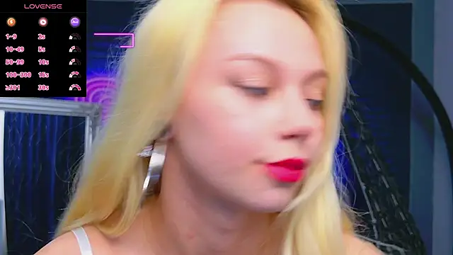 AlessiaCroft online show from March 31, 2026, 4:02 am