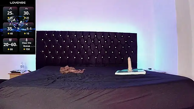 Snapshot of TSLeaMarie chatting on November 22, 2025, 5:23 pm TSLeaMarie online show from November 22, 2025, 5:23 pm