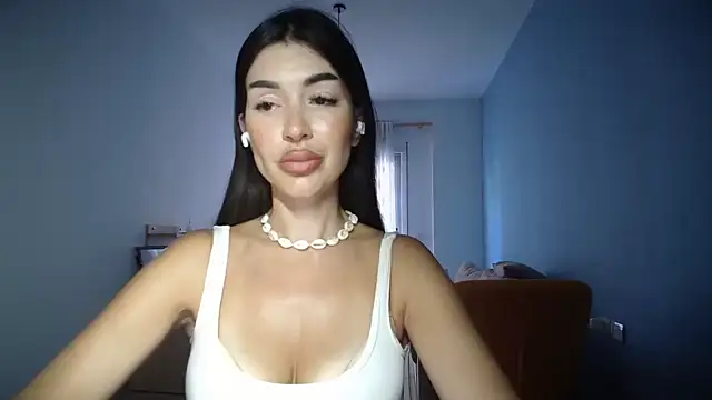 Snapshot of Bellavita_ chatting on September 18, 2025, 3:03 pm Bellavita online show from September 18, 2025, 3:03 pm