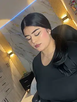 Snapshot of Kariina__69 chatting on February 25, 2026, 12:53 am Kariina 69 online show from February 25, 2026, 12:53 am