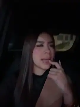 Cristina pinkk online show from April 11, 2026, 1:32 am