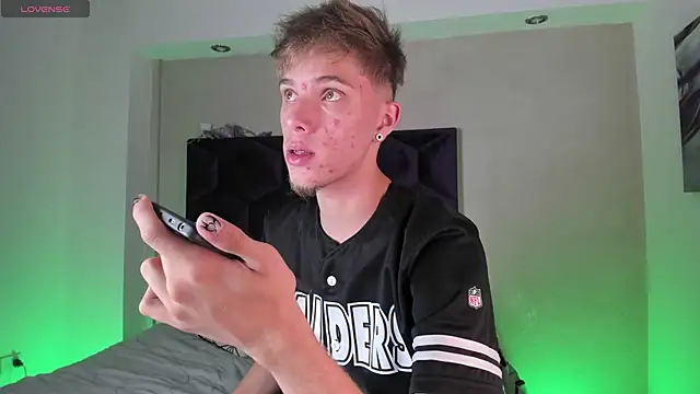 Snapshot of Robbin_Blaze chatting on March 27, 2026, 4:29 am Robbin Blaze online show from March 27, 2026, 4:29 am