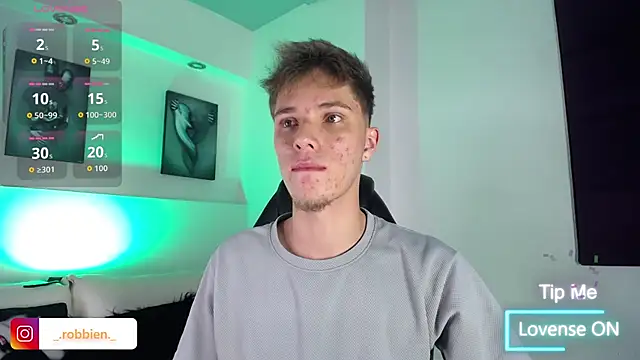 Snapshot of Robbin_Blaze chatting on March 31, 2026, 4:57 am Robbin Blaze online show from March 31, 2026, 4:57 am