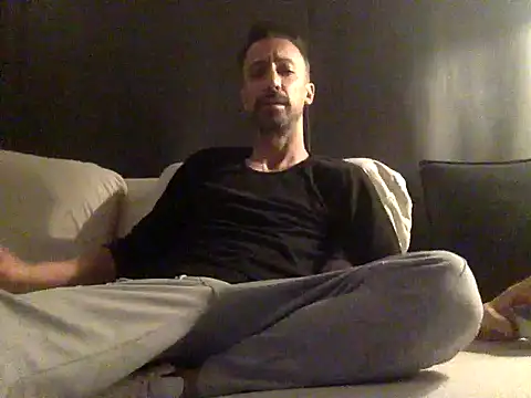 who am i x404 online show from January 18, 2026, 7:06 pm