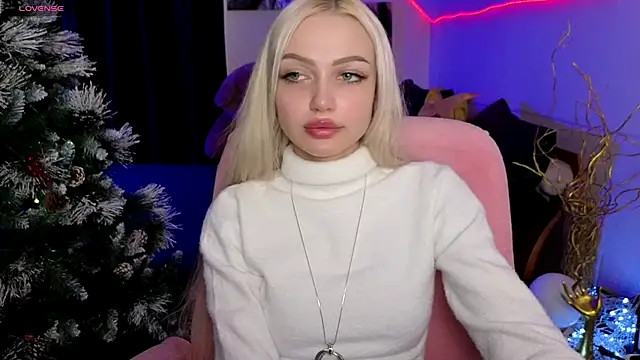 LinaLirian online show from January 8, 2026, 1:13 pm