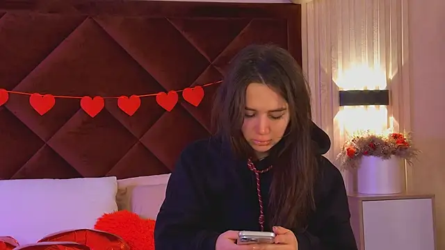 StacyHarland online show from February 20, 2026, 4:42 am