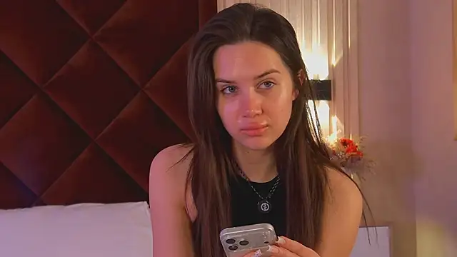 StacyHarland online show from March 17, 2026, 4:28 am