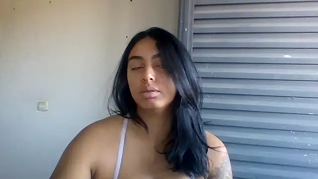 Snapshot of querida777 chatting on September 17, 2025, 1:46 pm querida777 online show from September 17, 2025, 1:46 pm