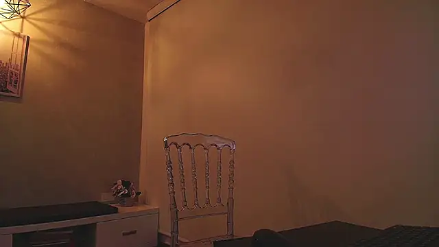  Victoria Collins online show from September 19, 2025, 10:49 am