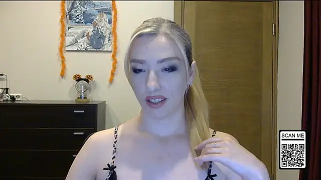 Snapshot of Wild_Silk_Desire chatting on November 2, 2025, 1:46 pm Wild Silk Desire online show from November 2, 2025, 1:46 pm