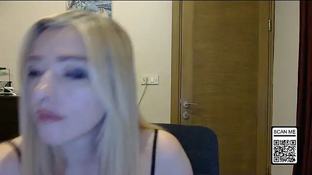 Snapshot of Wild_Silk_Desire chatting on November 6, 2025, 2:07 pm Wild Silk Desire online show from November 6, 2025, 2:07 pm