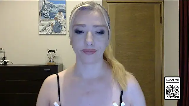 Snapshot of Wild_Silk_Desire chatting on November 8, 2025, 2:39 pm Wild Silk Desire online show from November 8, 2025, 2:39 pm