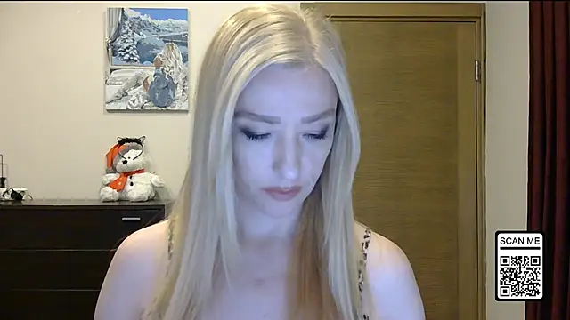 Snapshot of Wild_Silk_Desire chatting on November 16, 2025, 2:55 pm Wild Silk Desire online show from November 16, 2025, 2:55 pm