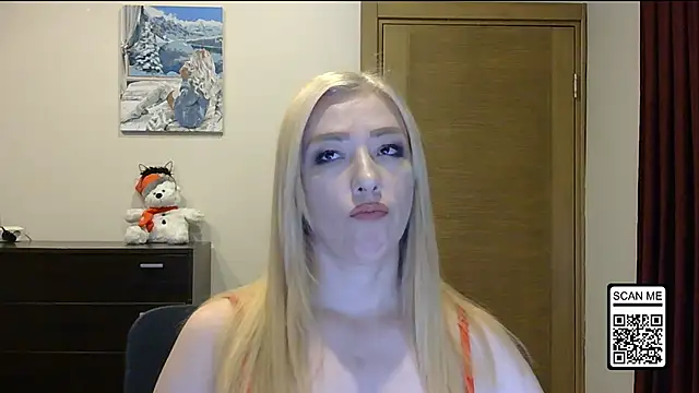 Snapshot of Wild_Silk_Desire chatting on November 22, 2025, 2:27 pm Wild Silk Desire online show from November 22, 2025, 2:27 pm