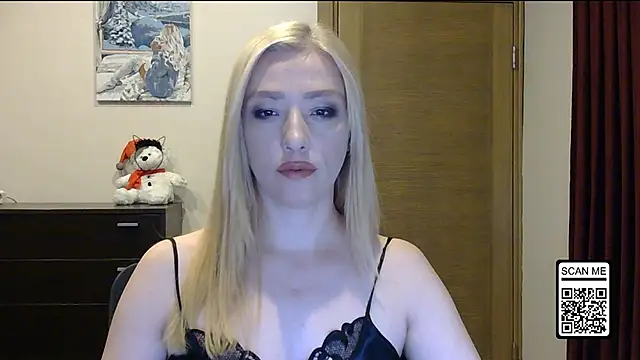 Snapshot of Wild_Silk_Desire chatting on November 30, 2025, 2:54 pm Wild Silk Desire online show from November 30, 2025, 2:54 pm