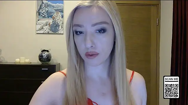 Snapshot of Wild_Silk_Desire chatting on February 8, 2026, 4:21 pm Wild Silk Desire online show from February 8, 2026, 4:21 pm