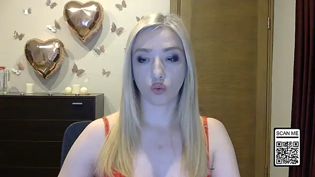 Snapshot of Wild_Silk_Desire chatting on April 29, 2026, 5:30 pm Wild Silk Desire online show from April 29, 2026, 5:30 pm