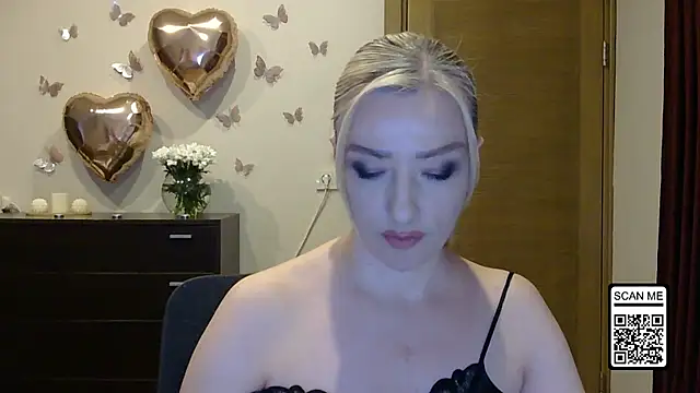 Snapshot of Wild_Silk_Desire chatting on April 30, 2026, 4:57 pm Wild Silk Desire online show from April 30, 2026, 4:57 pm