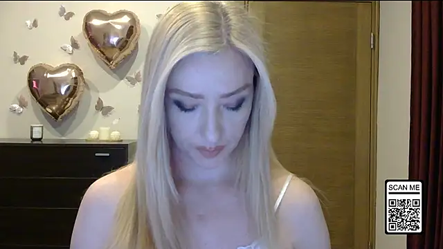 Snapshot of Wild_Silk_Desire chatting on May 29, 2026, 2:15 pm Wild Silk Desire online show from May 29, 2026, 2:15 pm