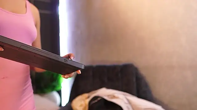 Susan wall online show from March 2, 2026, 12:56 pm