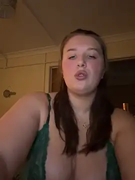 CutieCurvyGirlxo online show from February 7, 2026, 12:03 am