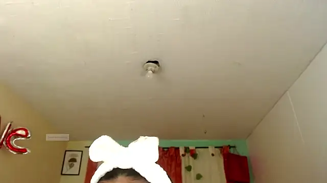 vale miel online show from November 15, 2025, 11:54 pm