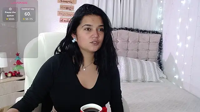 mia traveluxe online show from December 19, 2025, 4:30 am