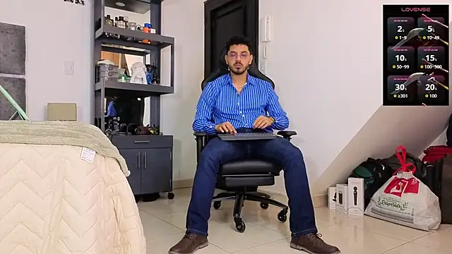 samuelcoopeer online show from March 26, 2026, 8:14 pm