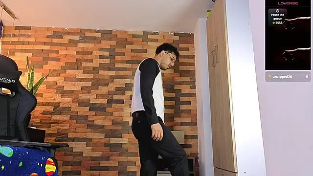 samuelcoopeer online show from April 13, 2026, 10:04 pm