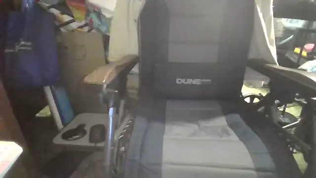 Lovyourpuss online show from April 4, 2026, 9:34 pm