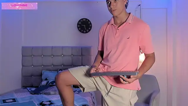 Santy Stump online show from September 25, 2025, 10:13 pm