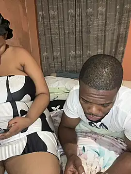 Snapshot of naughty_thick chatting on October 28, 2025, 6:21 pm naughty thick online show from October 28, 2025, 6:21 pm