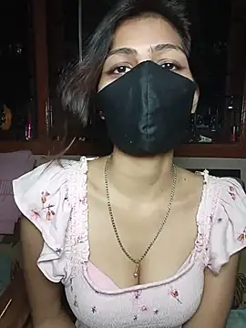 Isha Sax online show from November 9, 2025, 7:12 pm