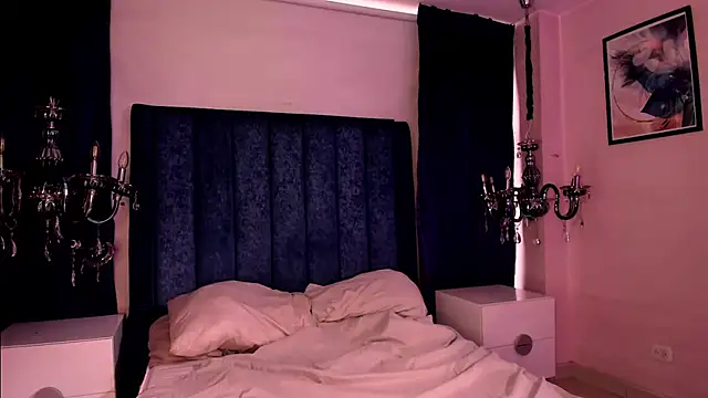 Anittatoro  online show from November 20, 2025, 7:24 pm