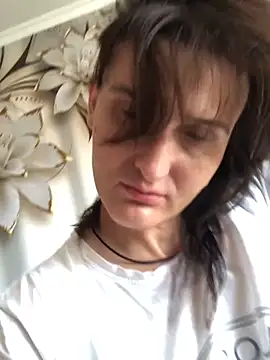 Snapshot of NikaSwan2831 chatting on October 27, 2025, 10:08 am NikaSwan2831 online show from October 27, 2025, 10:08 am