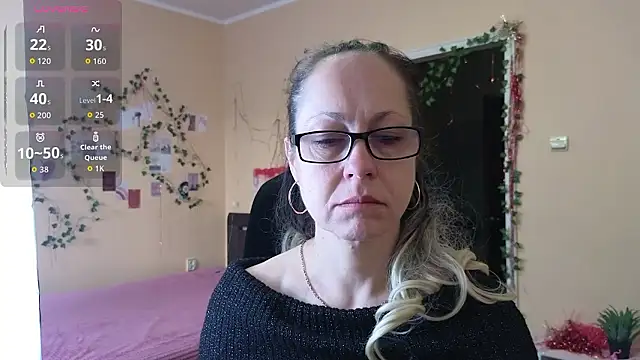 Snapshot of Ronda_Roni chatting on January 16, 2026, 5:44 am Ronda Roni online show from January 16, 2026, 5:44 am