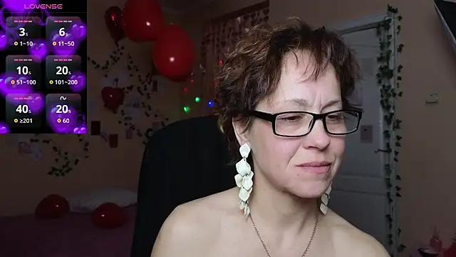 Snapshot of Ronda_Roni chatting on February 14, 2026, 3:09 pm Ronda Roni online show from February 14, 2026, 3:09 pm