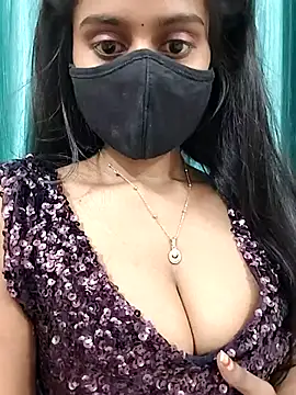 Aanya hotty online show from April 16, 2026, 9:39 pm