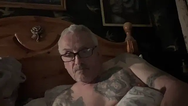 poggles online show from April 28, 2026, 8:58 pm