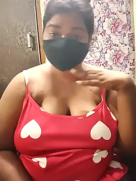 Liyaa 24 online show from March 25, 2026, 7:20 pm