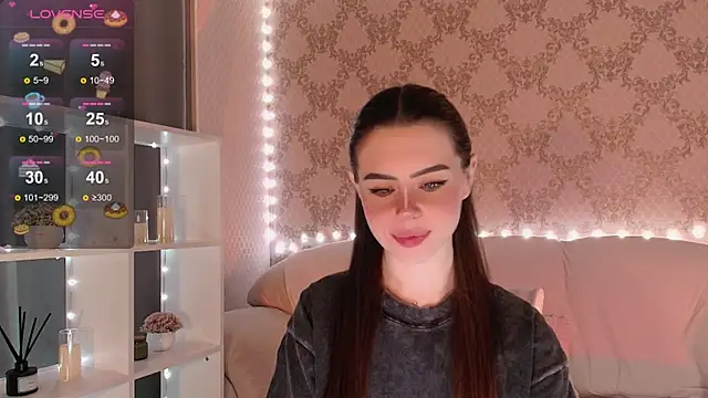 HolyMiax online show from November 23, 2025, 3:28 am