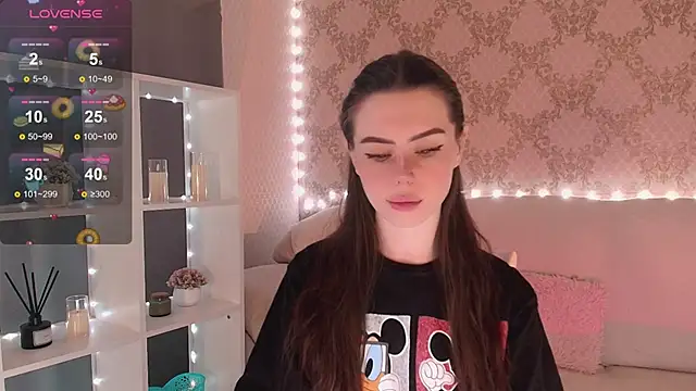 Snapshot of HolyMiax chatting on January 17, 2026, 3:44 am HolyMiax online show from January 17, 2026, 3:44 am