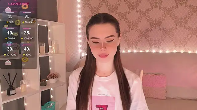 Snapshot of HolyMiax chatting on February 2, 2026, 3:38 am HolyMiax online show from February 2, 2026, 3:38 am