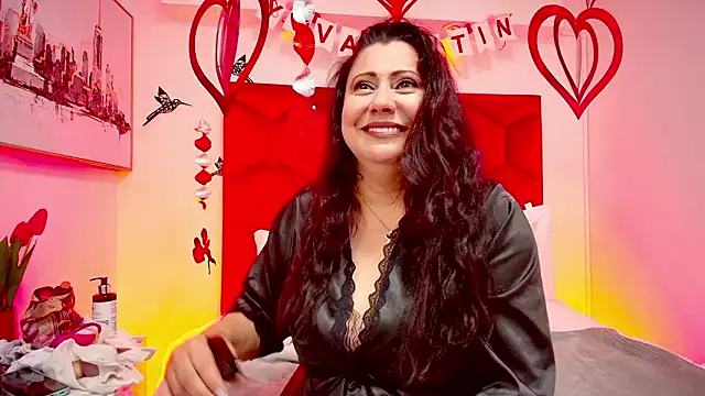 EmmaJhomson online show from February 17, 2026, 12:45 pm