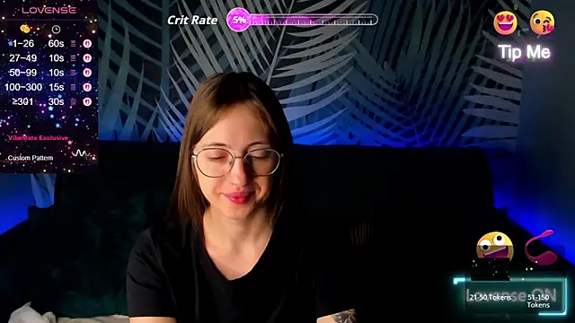 Snapshot of ChristyCrayme chatting on November 29, 2025, 10:13 pm ChristyCrayme online show from November 29, 2025, 10:13 pm